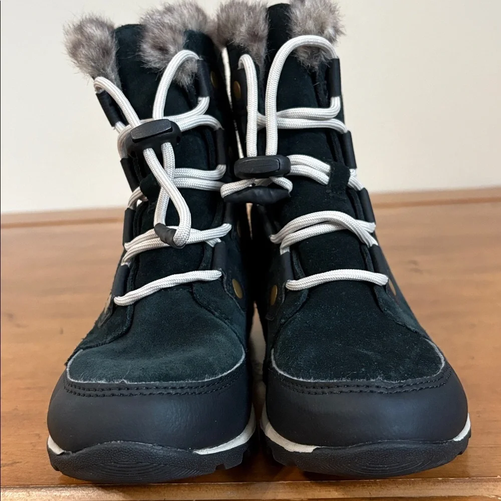 Sorel Whitney Suede Boots with Faux Fur Trim Size 3